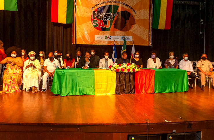 Read more about the article Em Sessão Solene da Câmara Municipal, Medalha Pedro Kilkerry é entregue a personalidades do município