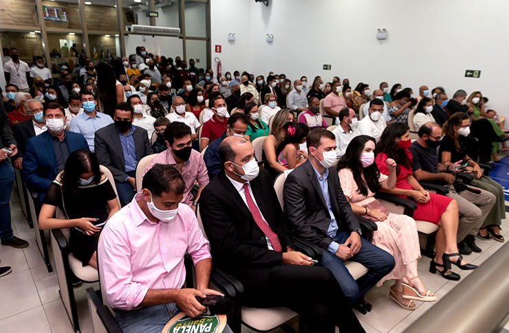 Read more about the article Em Sessão Solene, Câmara Municipal homenageia 25 personalidades com Título de Cidadão