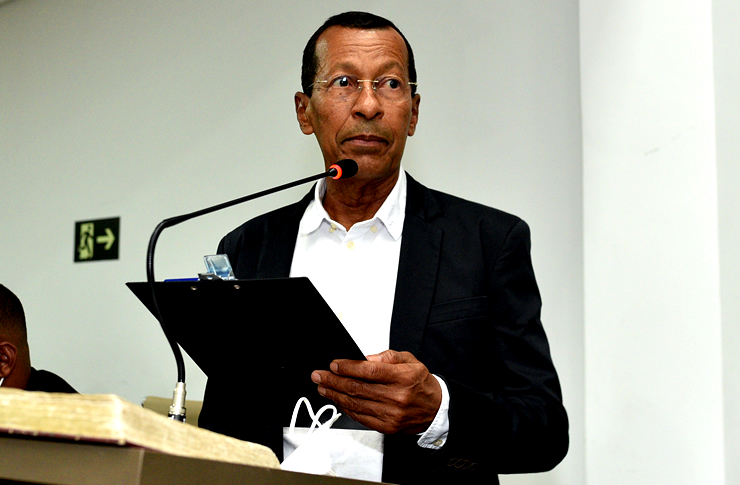 Read more about the article Em Sessão Solene, prefeito Genival Deolino abre Trabalhos do Legislativo em Santo Antônio de Jesus