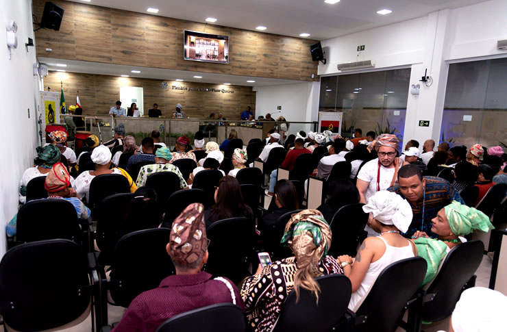 Read more about the article Sessão na Câmara comemora o Dia Municipal da Mulher Negra, Afro, Latino, Americana e Caribenha