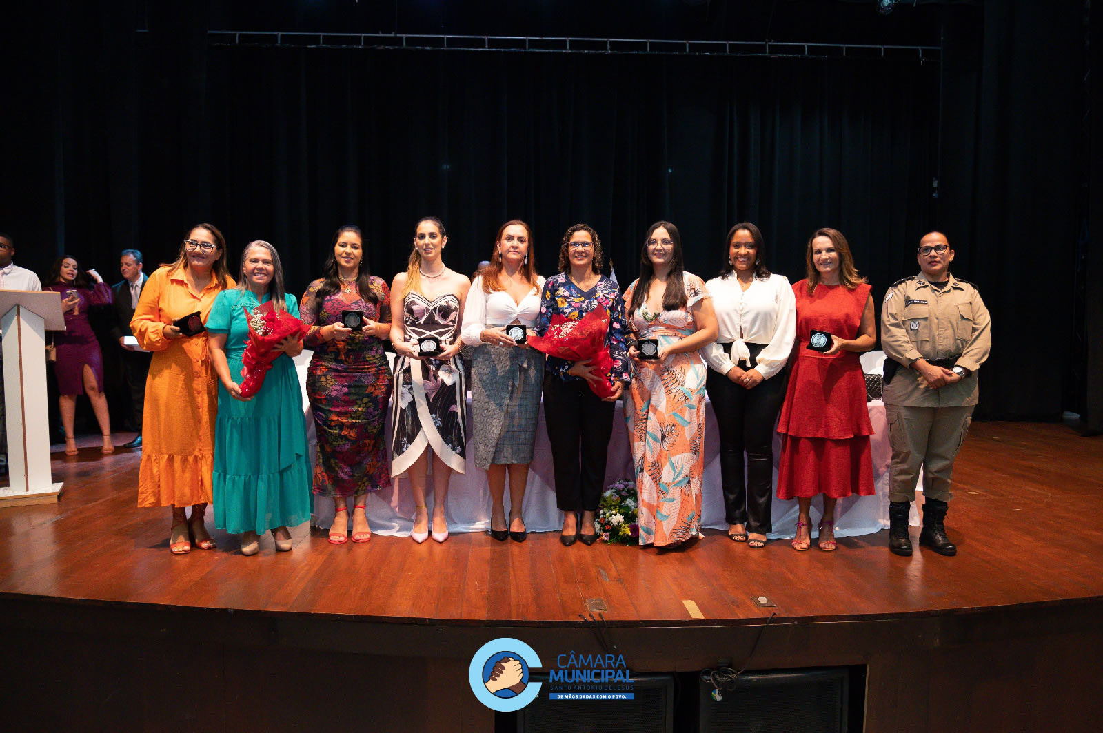 Read more about the article Câmara celebra Dia da Mulher com Sessão Especial e entrega da Medalha Maria Quitéria