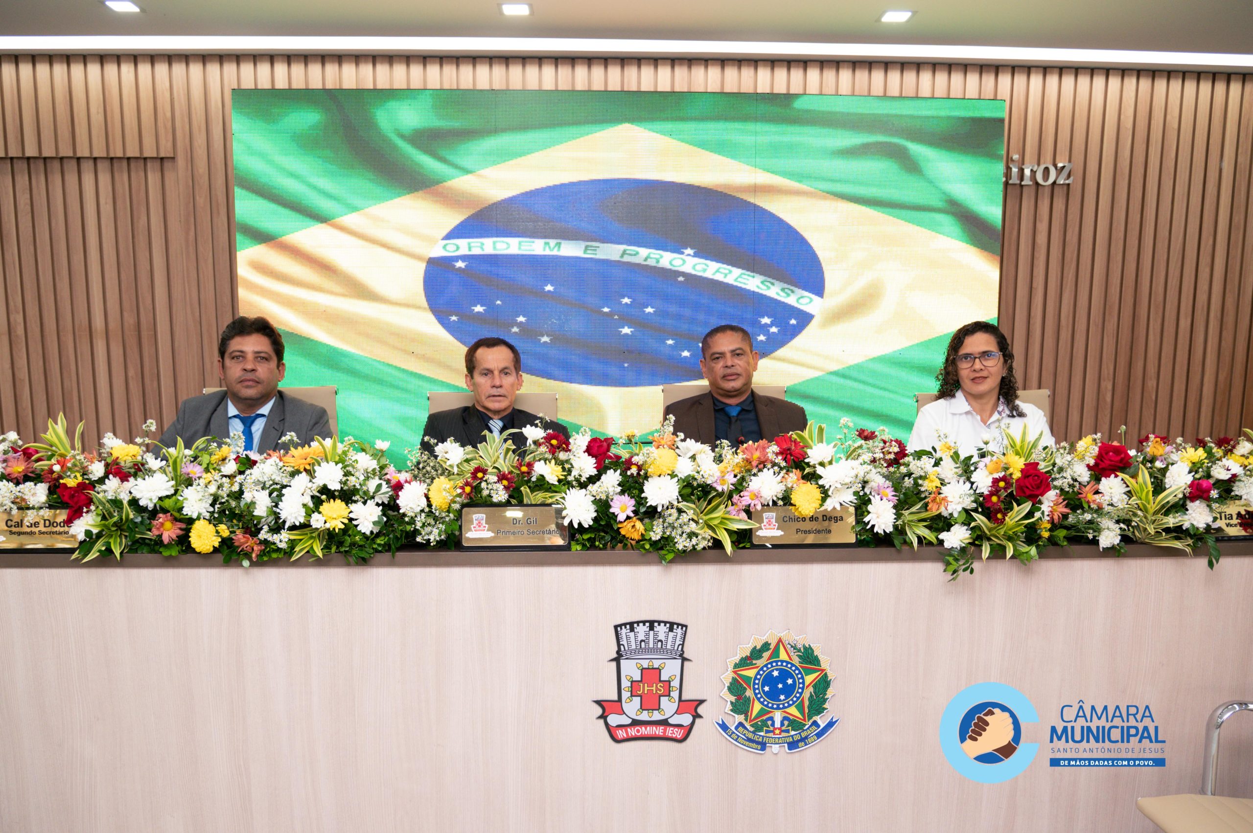 Read more about the article Câmara realiza sessão solene em homenagem aos 143 anos de Santo Antonio de Jesus
